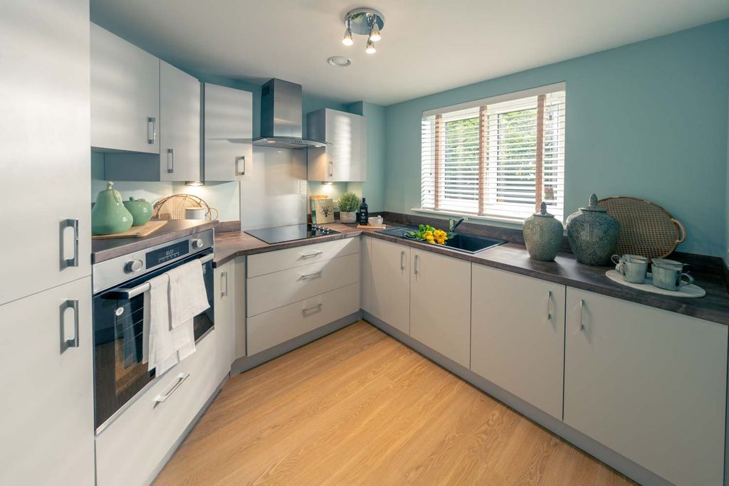 2 bed flat to rentMacclesfield SK10 photo 2