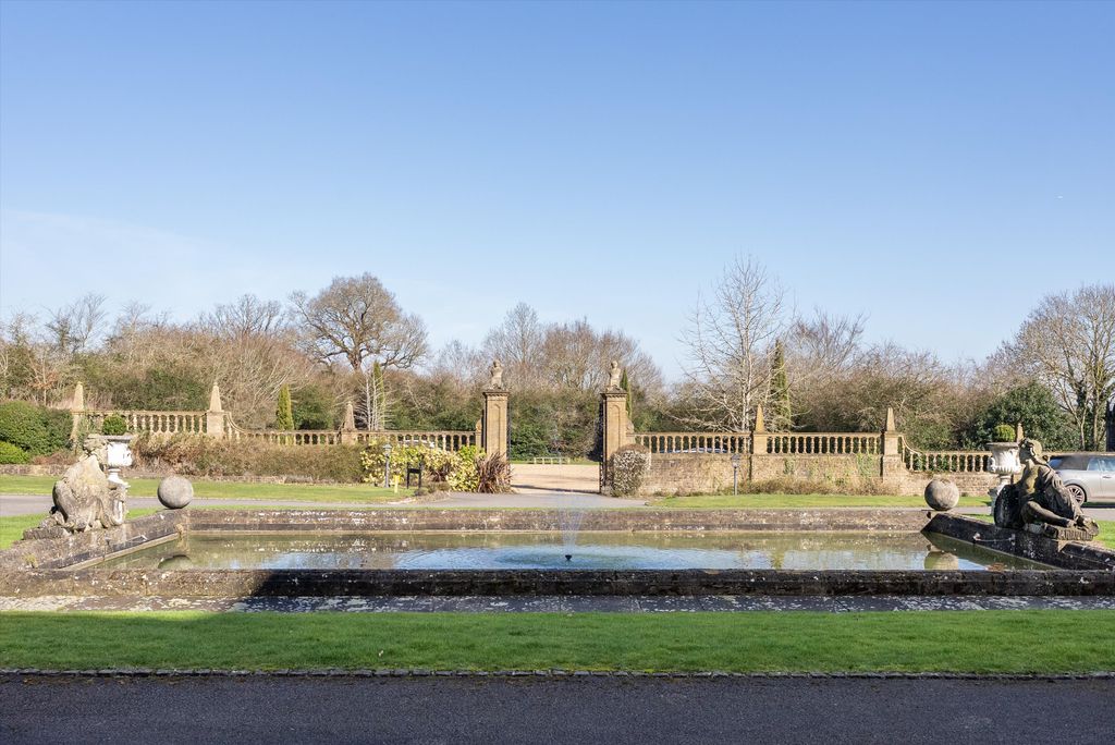 Additional image 22 of 3 bed flat to rentOckham Lane, Cobham, Surrey KT11