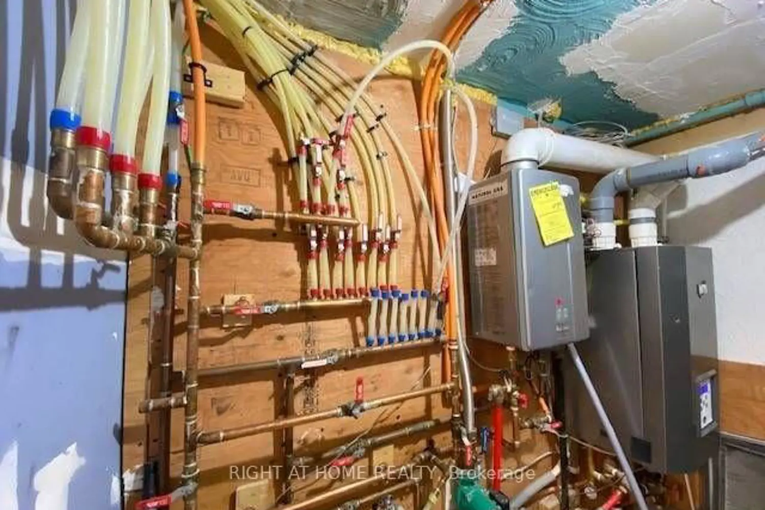 Additional image 18 of 121 Fourth Street