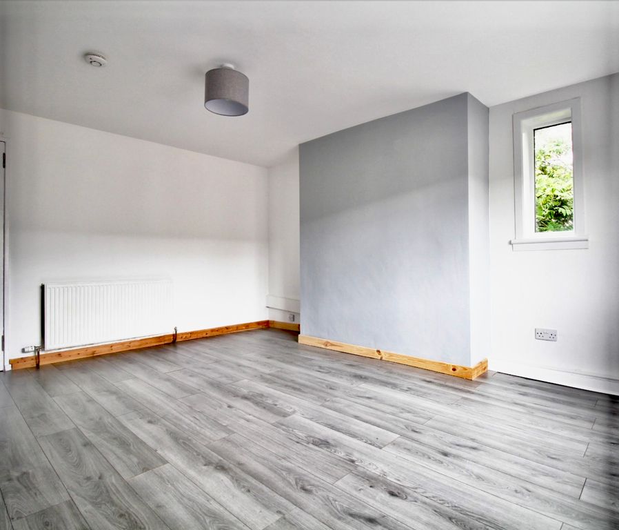Additional image 2 of 3 bed flat to rentWaulking Mill Road, Clydebank G81