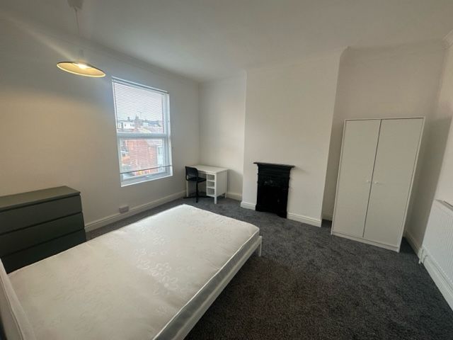 Additional image 5 of 3 bed terraced house to rentBeechwood View, Burley, Leeds LS4