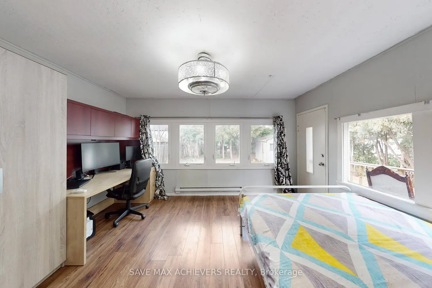 Additional image 11 of 43 Normanhurst Avenue