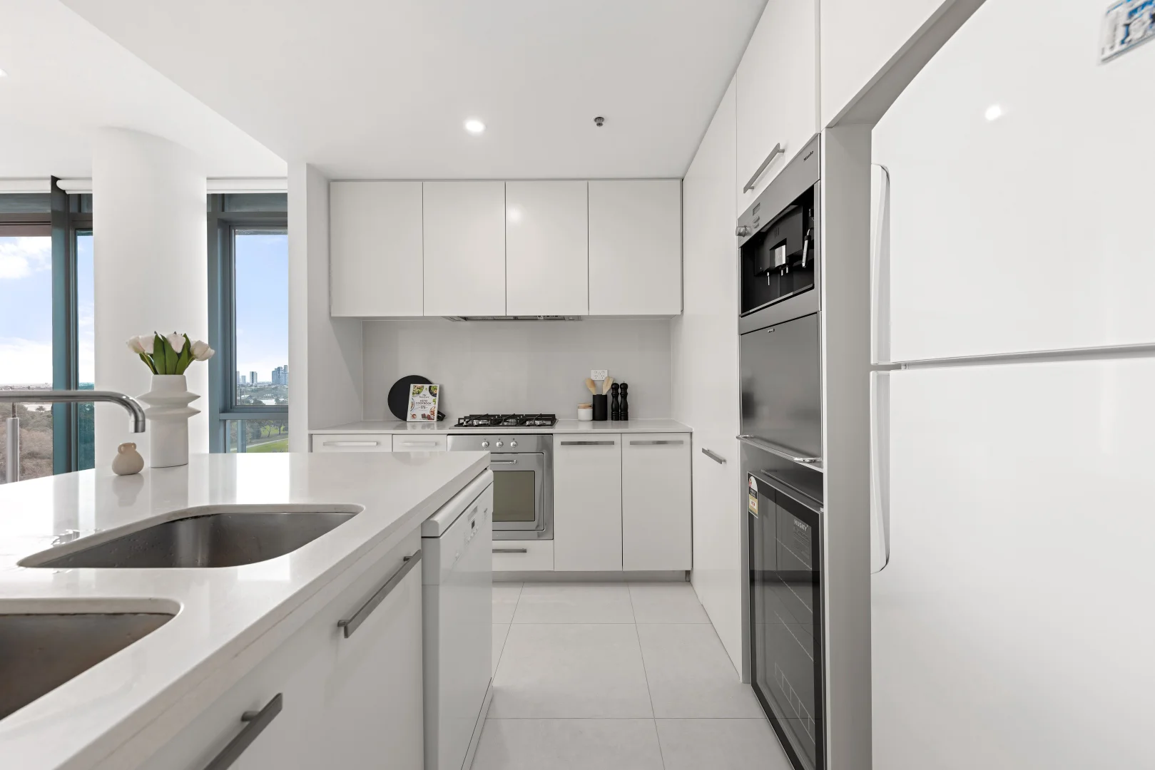 Additional image 16 of 902/1 Roy Street, Melbourne VIC 3004