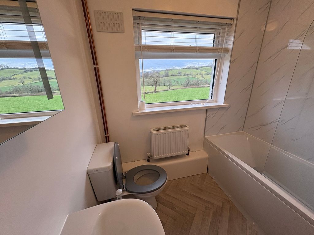 Additional image 4 of 2 bed flat to rentBroad Oak, Carmarthen SA32