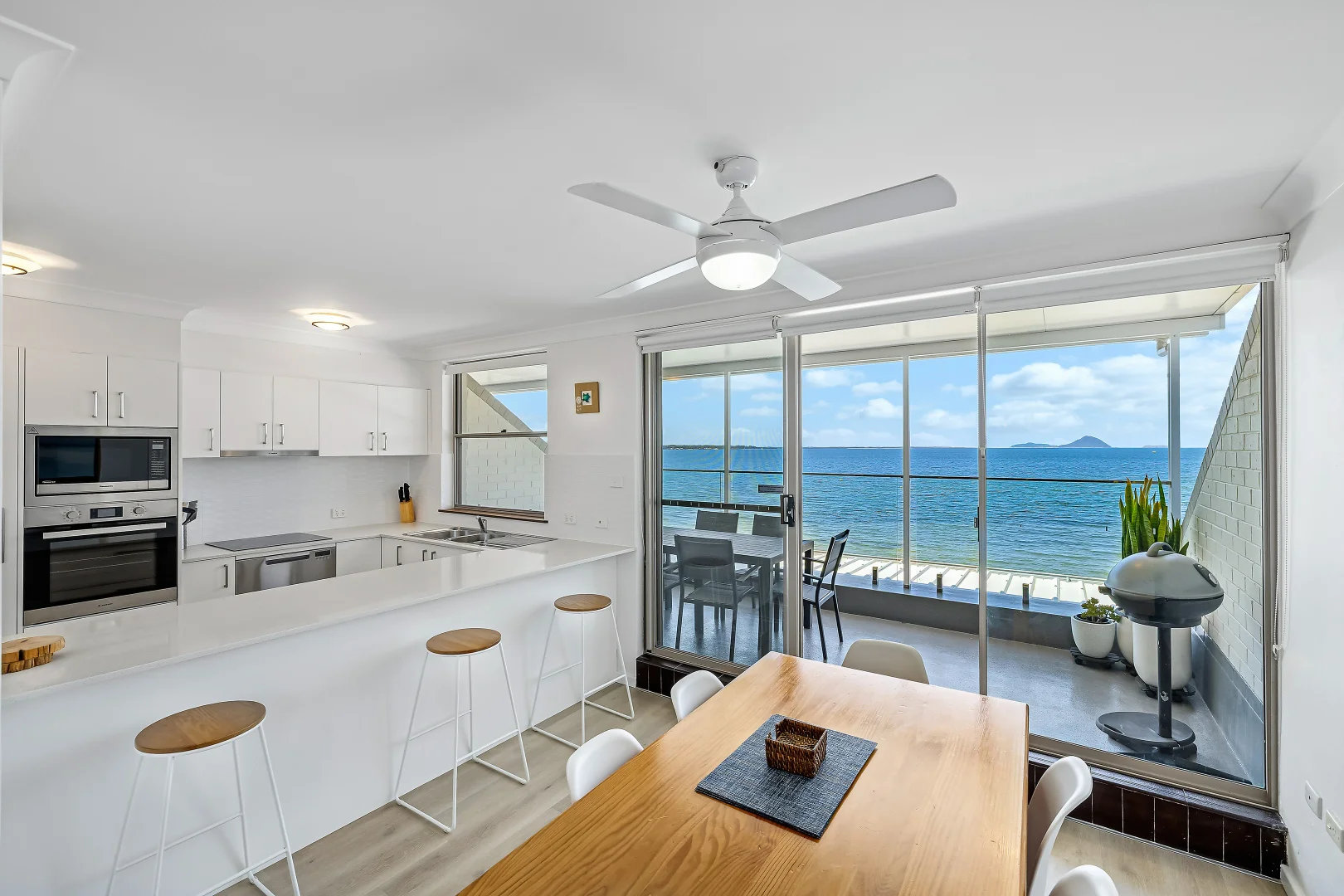 Additional image 5 of 6/33 Soldiers Point Road, Soldiers Point NSW 2317