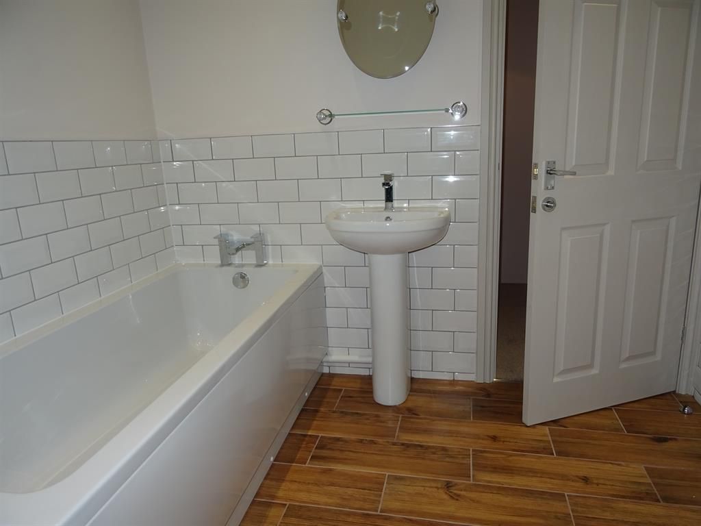 Additional image 10 of 3 bed semi-detached house to rentHigh Street, Heol-Y-Cyw, Bridgend CF35