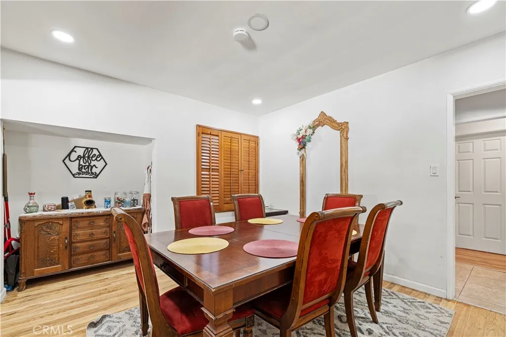 Additional image 33 of 18229 Strathern Street, Reseda, CA 91335