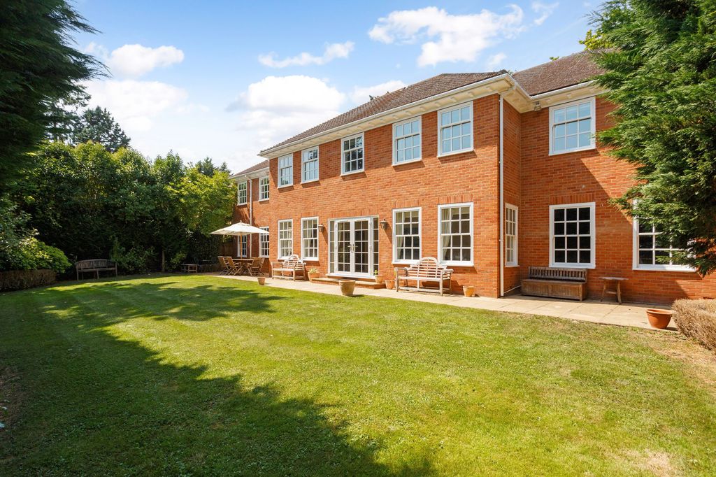 Additional image 13 of 6 bed detached house to rentSt. Leonards Hill, Windsor SL4