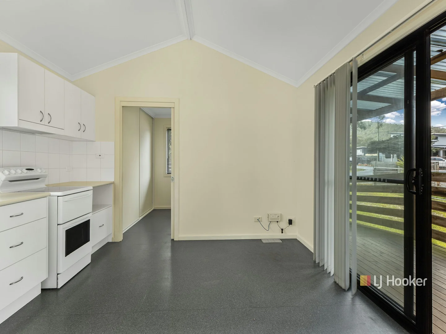 Additional image 6 of 30 Elfrida Avenue, Sisters Beach TAS 7321