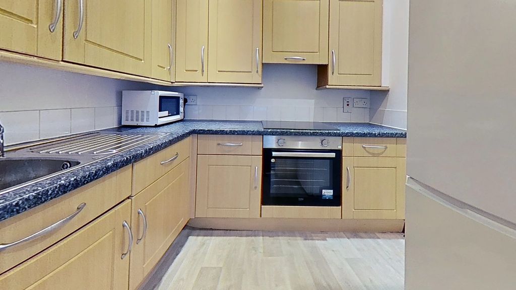 Additional image 5 of 3 bed flat to rentQueen Street, Stirling, Stirlingshire FK8