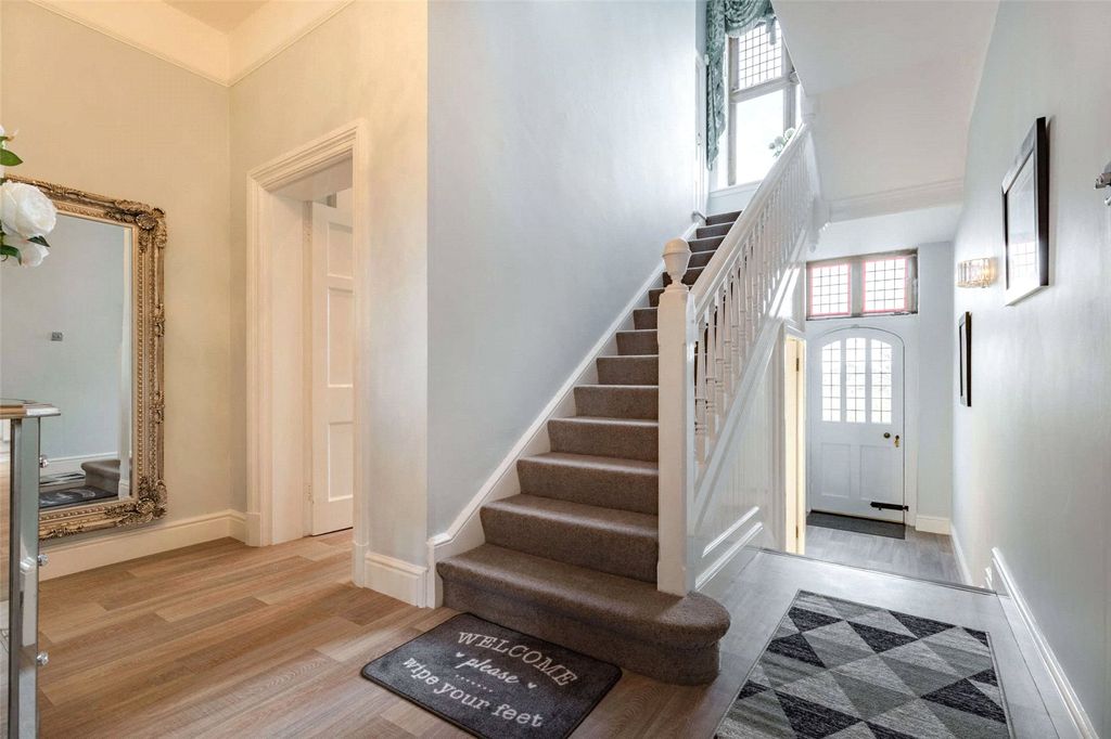 Additional image 10 of 5 bed semi-detached house to rentCurzon Park North, Chester CH4