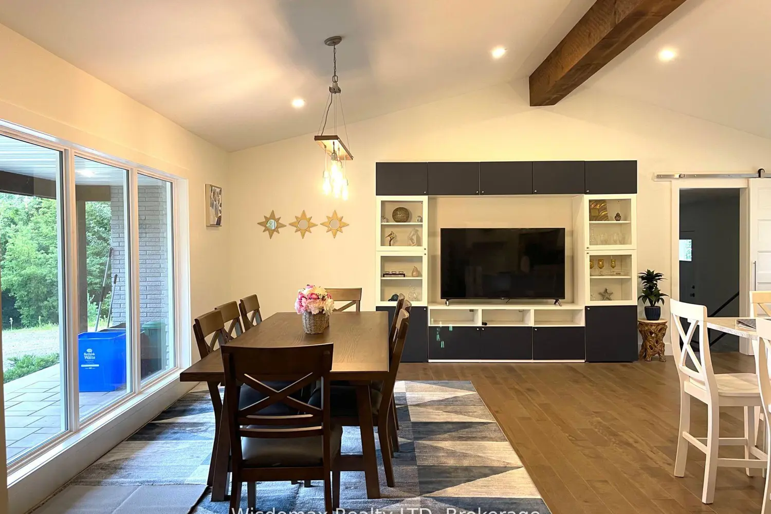 Additional image 5 of 341 Lakeshore Road