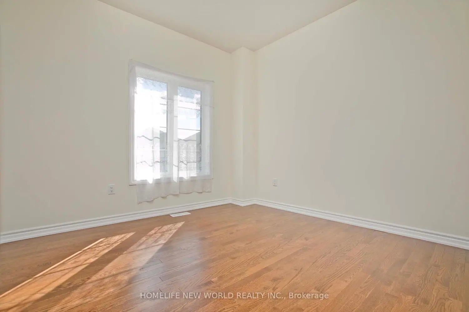 Additional image 14 of 1864 Irish Moss Square