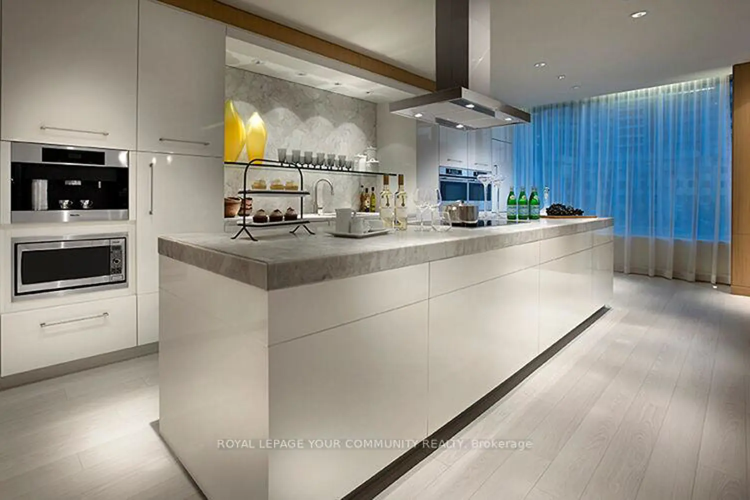 Additional image 20 of 120 Harrison Garden Boulevard 1129