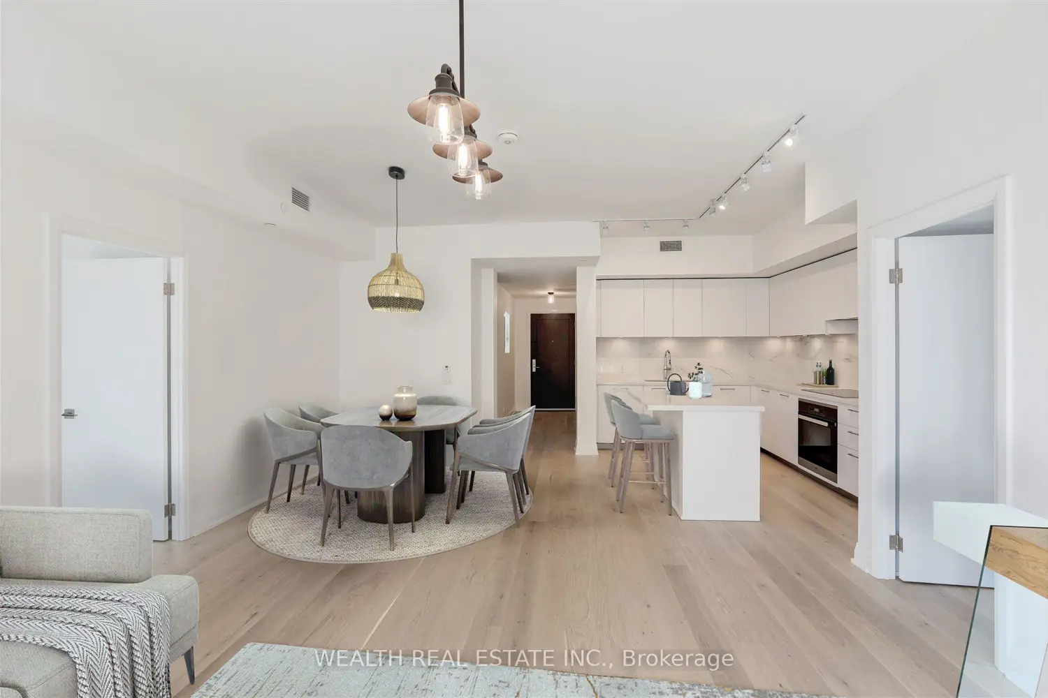 Additional image 6 of 33 Frederick Todd Way 816