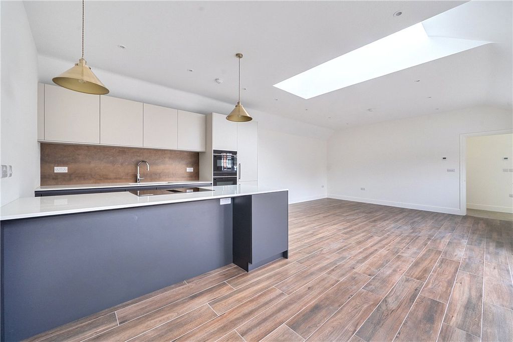 Additional image 2 of 2 bed semi-detached house to rentEnborne Street, Enborne, Newbury, Berkshire RG20