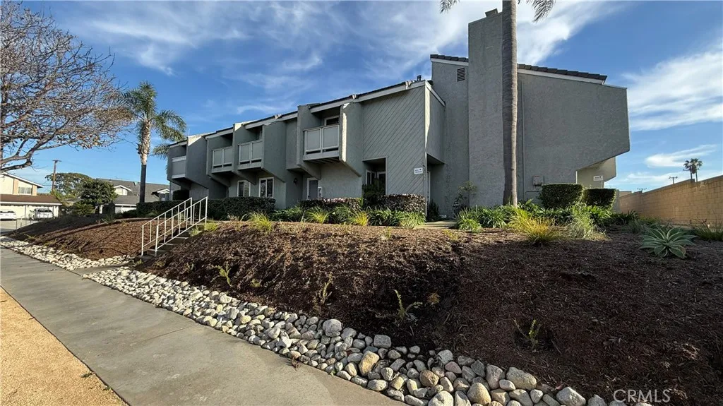 Additional image 4 of 8276 Constantine Drive, Huntington Beach, CA 92646