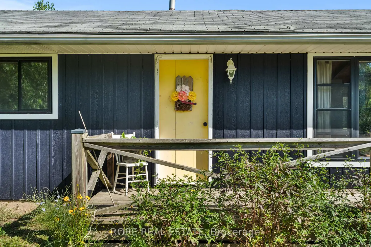 2858 Beach Avenue photo 5