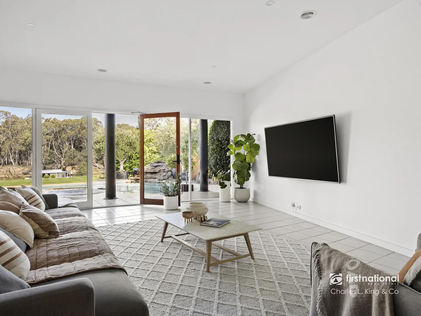 Additional image 11 of 98 Wharparilla Drive, Echuca VIC 3564