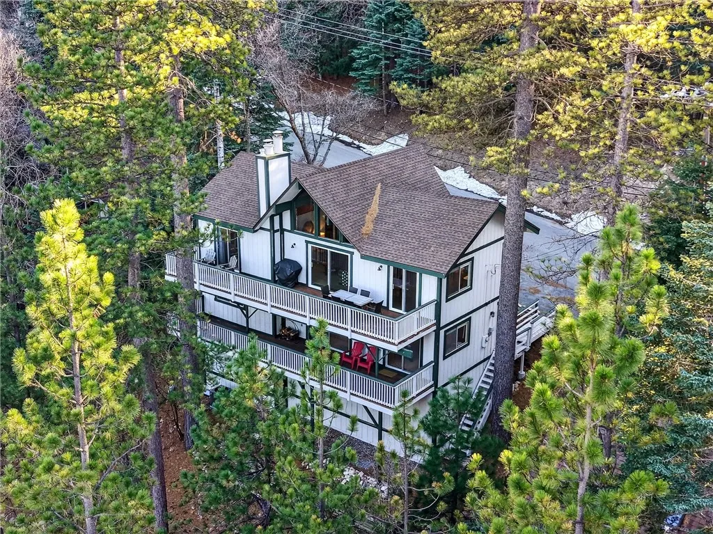 Additional image 74 of 26633 Thunderbird Dr, Lake Arrowhead, CA 92352