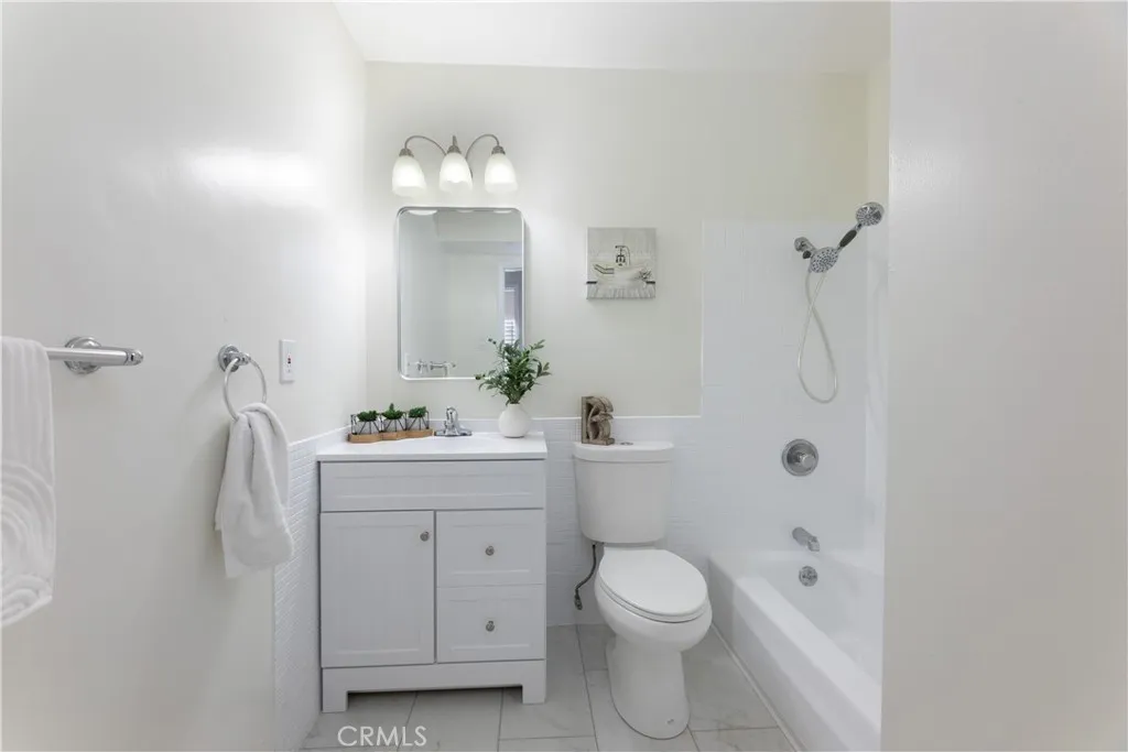 Additional image 73 of 6119 Blackthorne Avenue, Lakewood, CA 90712