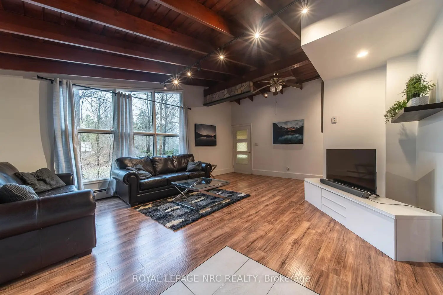 163 Maple Leaf Avenue photo 3