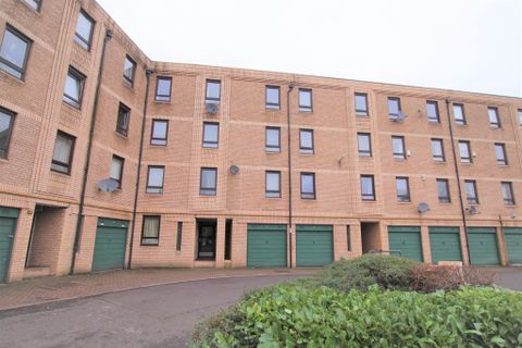 Milnpark Gardens, Kinning Park, Glasgow G41