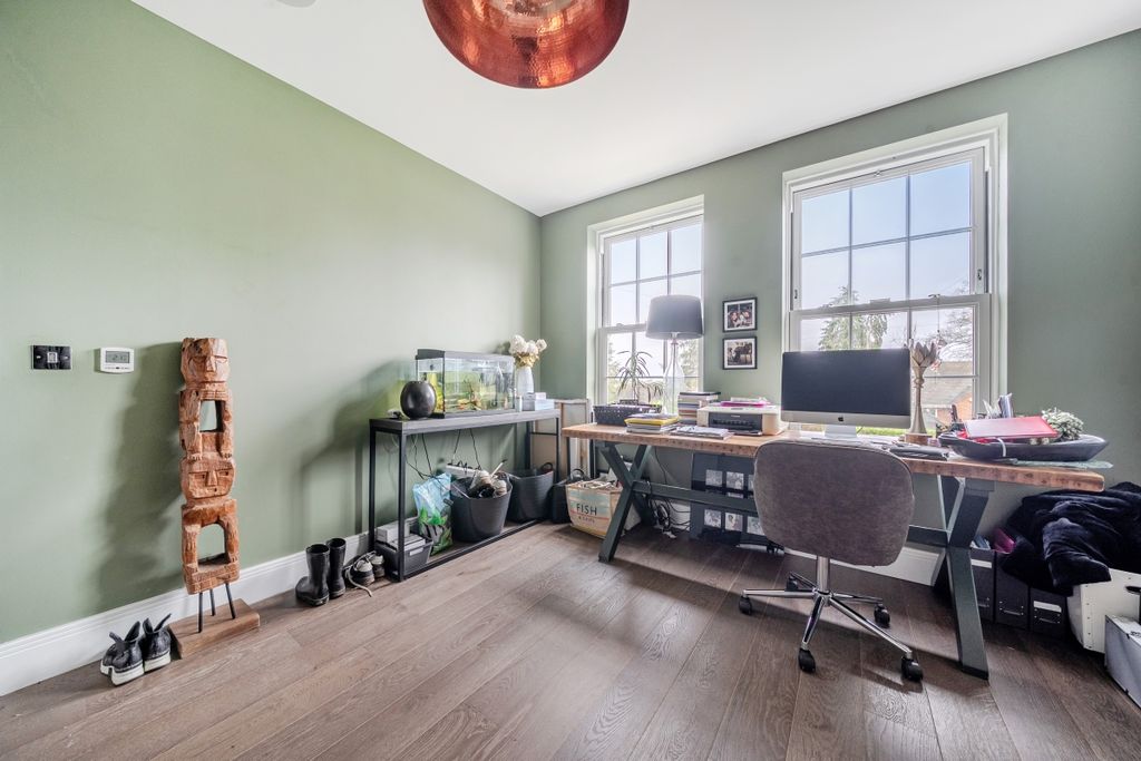 Additional image 37 of 5 bed detached house to rentPelling Hill, Old Windsor, Windsor SL4