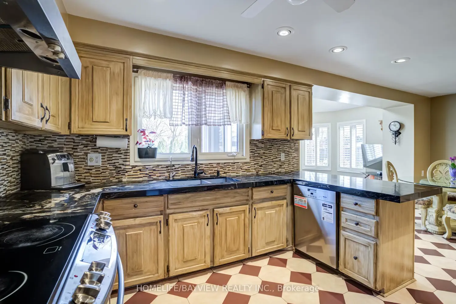 Additional image 10 of 54 Airdrie Drive