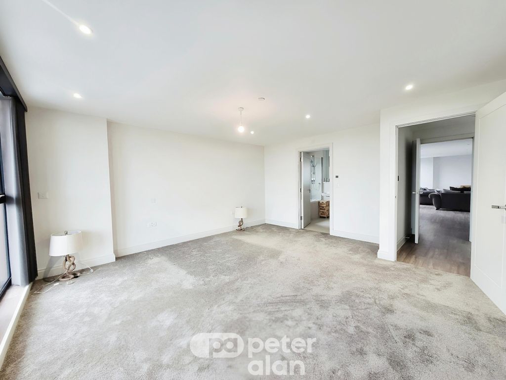 Additional image 12 of 3 bed property to rentRest Bay, Porthcawl CF36