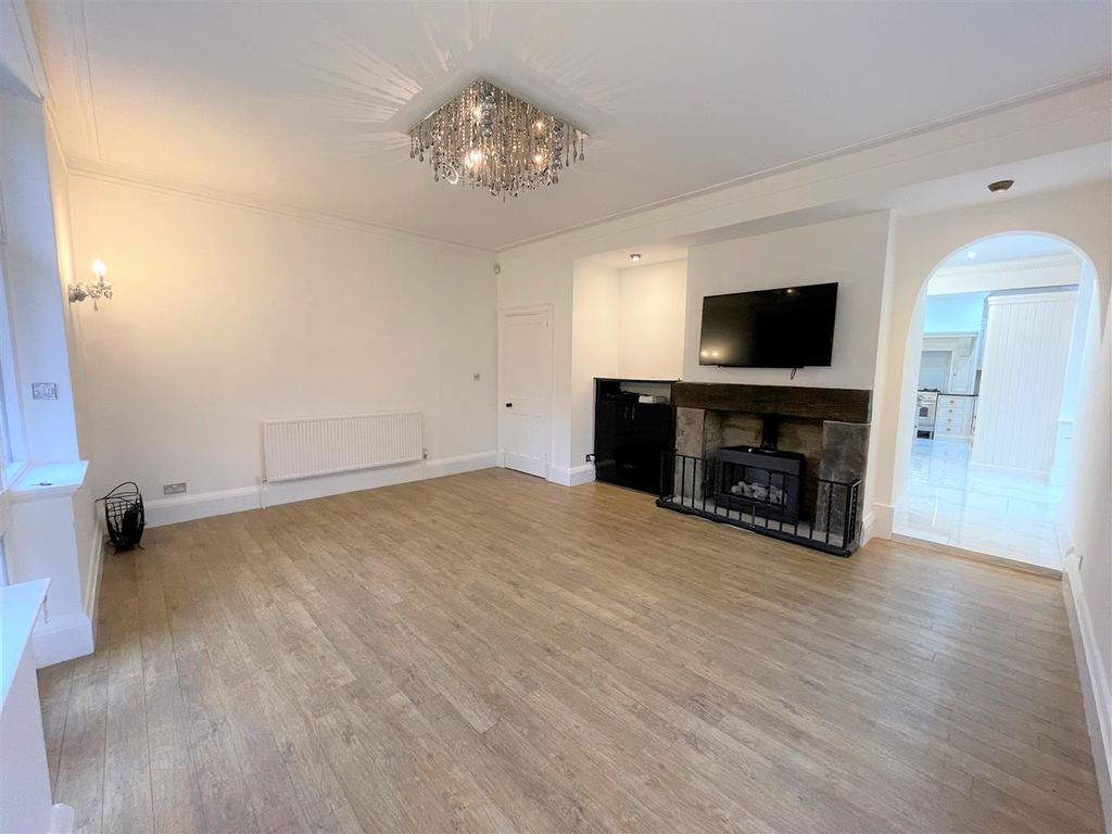 Additional image 11 of 7 bed detached house to rentWeston House, Weston Road, Wilmslow SK9