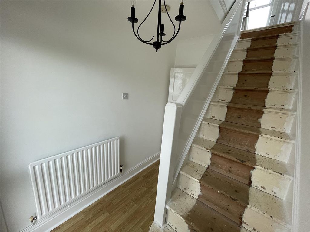 Additional image 4 of 3 bed semi-detached house to rentBethania Road, Upper Tumble, Llanelli SA14