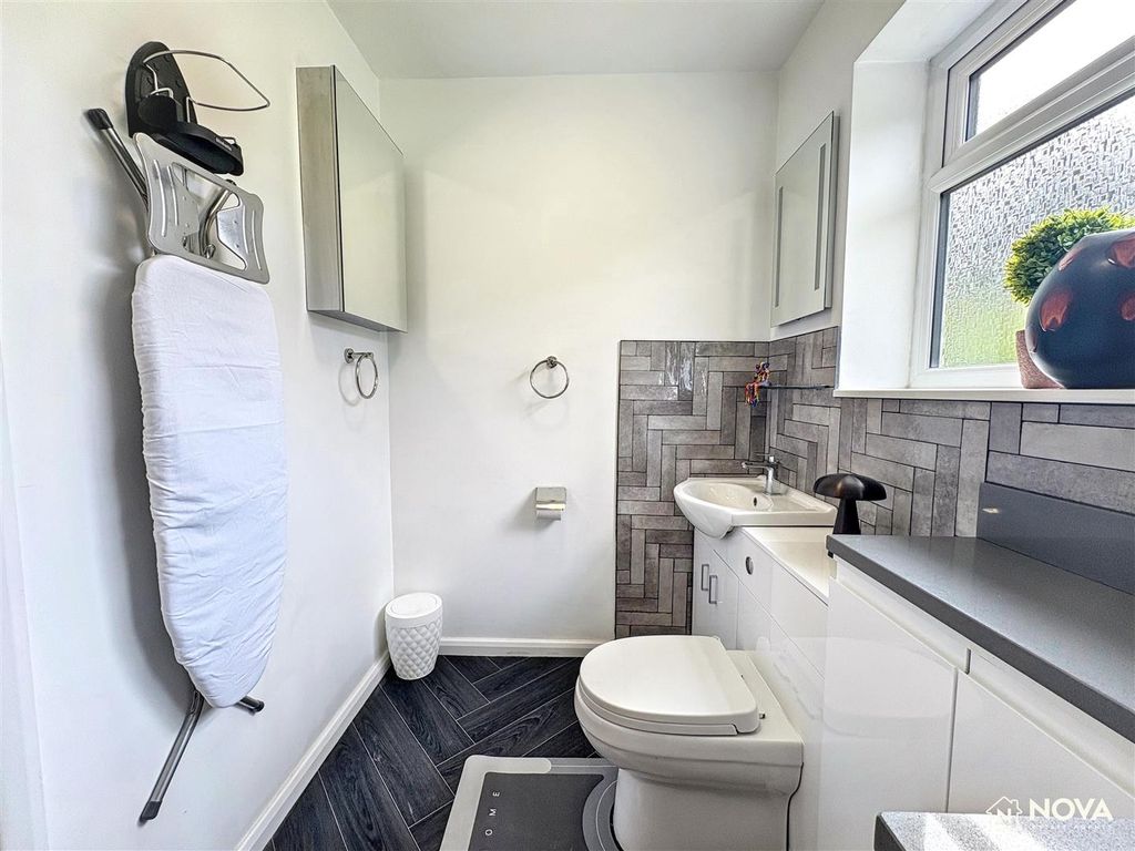 Additional image 17 of 4 bed detached house to rentOld Bedford Road, Luton LU2