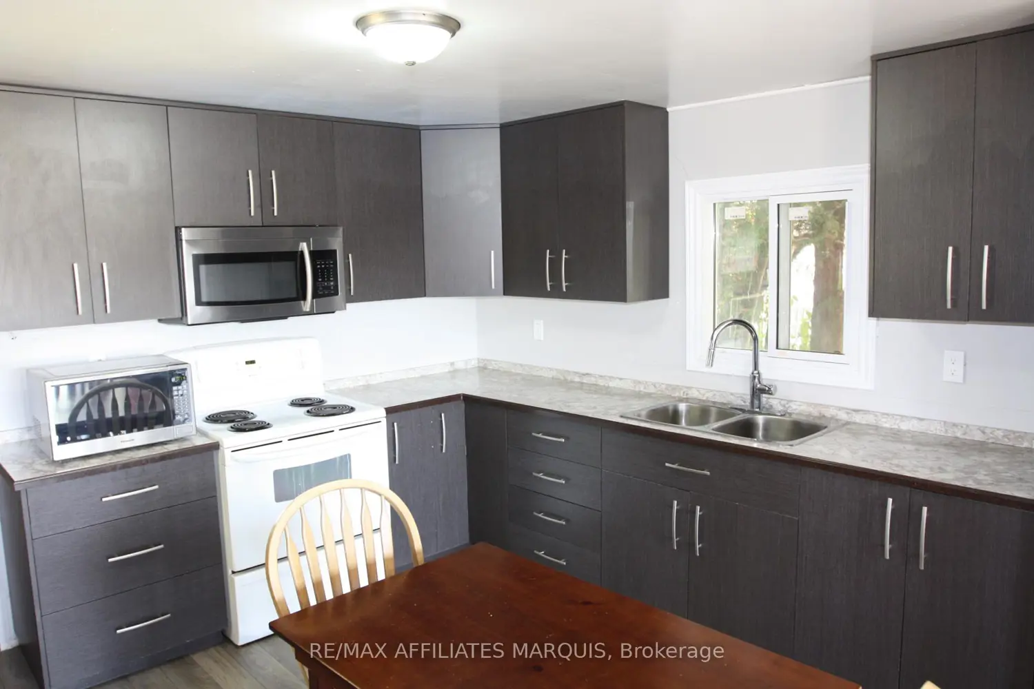 Additional image 3 of 514 Jason Street