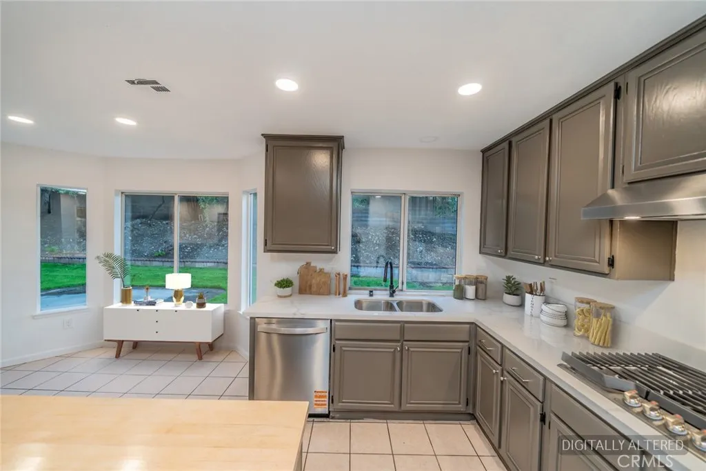 Additional image 63 of 2674 La Morada Dr, Rialto, CA 92377