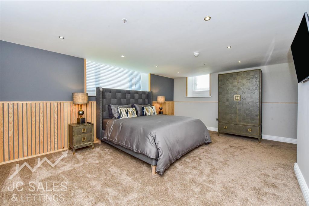 Additional image 9 of 2 bed flat to rentRiber Castle, Riber, Matlock DE4