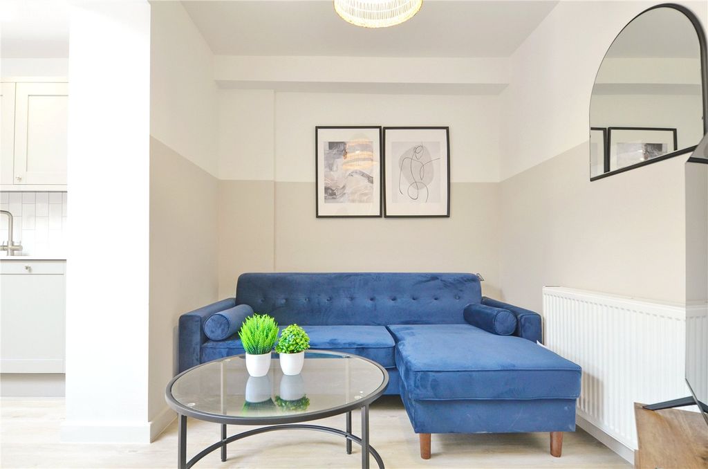 Additional image 4 of 6 bed semi-detached house to rentFilton Avenue, Horfield, Bristol, Bristol BS7