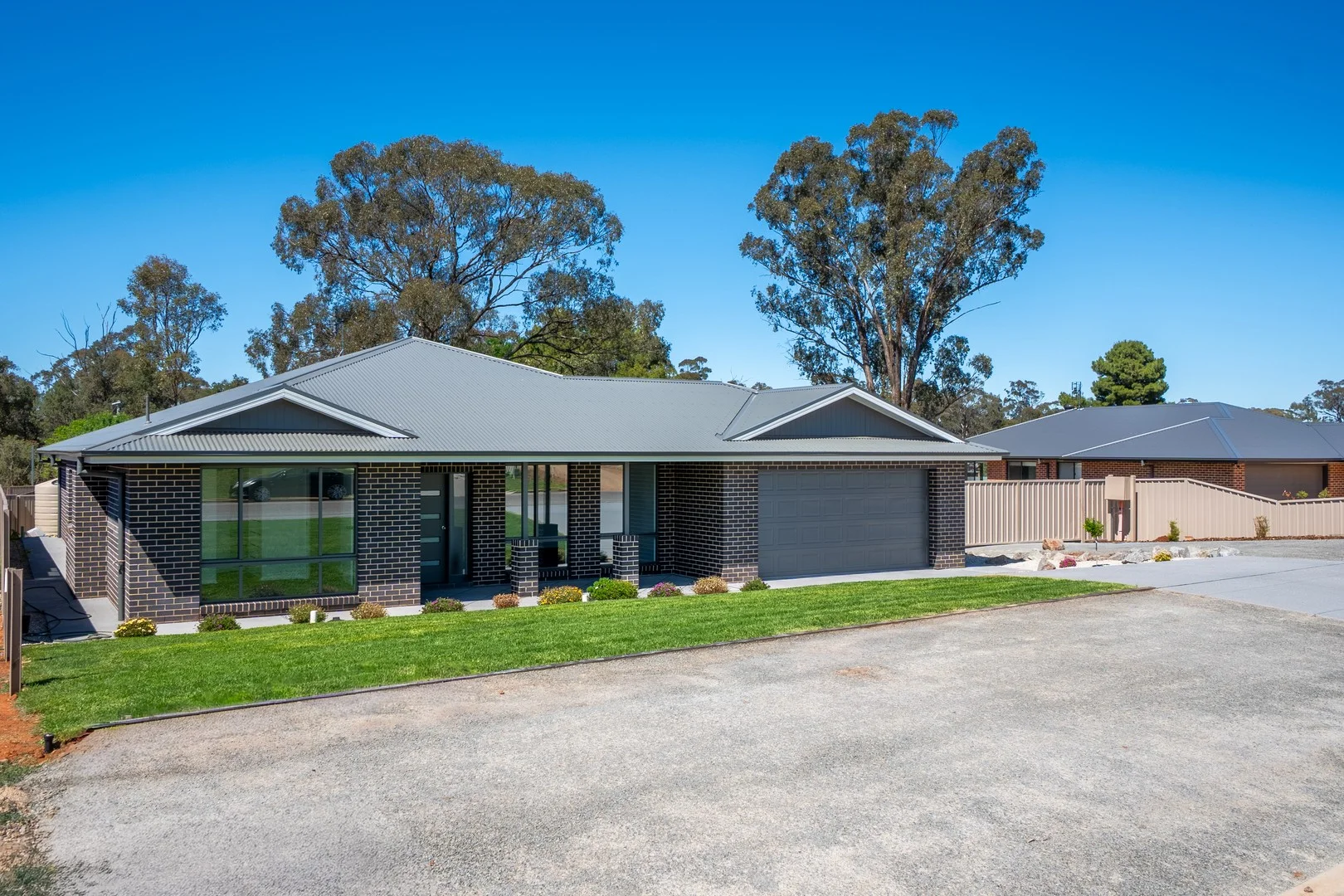 14 Kingdon Drive, Coolamon NSW 2701