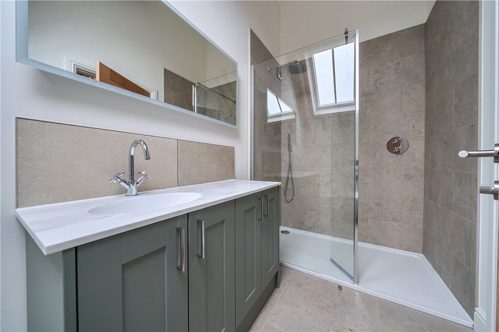 Additional image 7 of 3 bed detached house to rentEnborne Street, Enborne, Newbury, Berkshire RG20