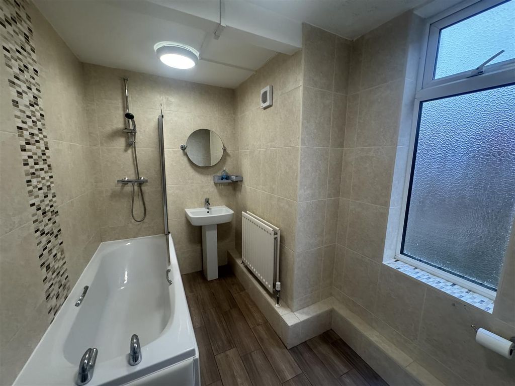Additional image 9 of 3 bed end terrace house to rentRosebery Avenue, Melton Mowbray LE13