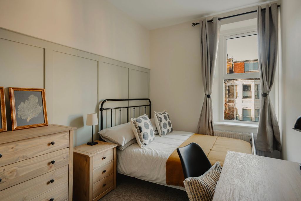 Additional image 30 of 5 bed detached house to rentNevil Road, Bristol BS7