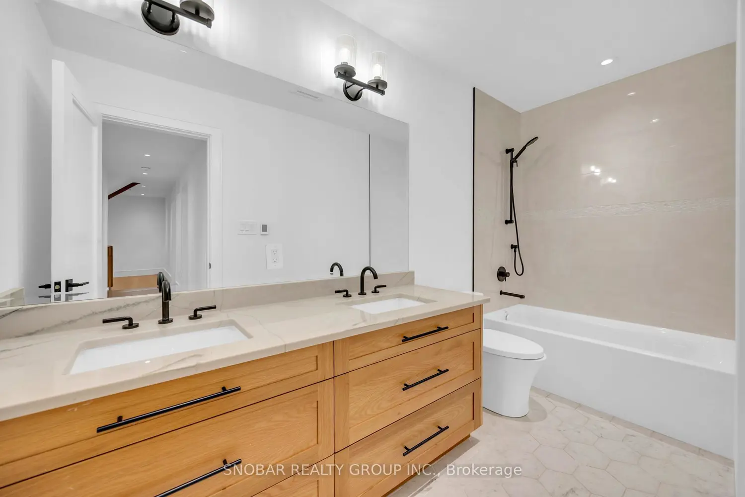 Additional image 10 of 1160 Clarkson Road