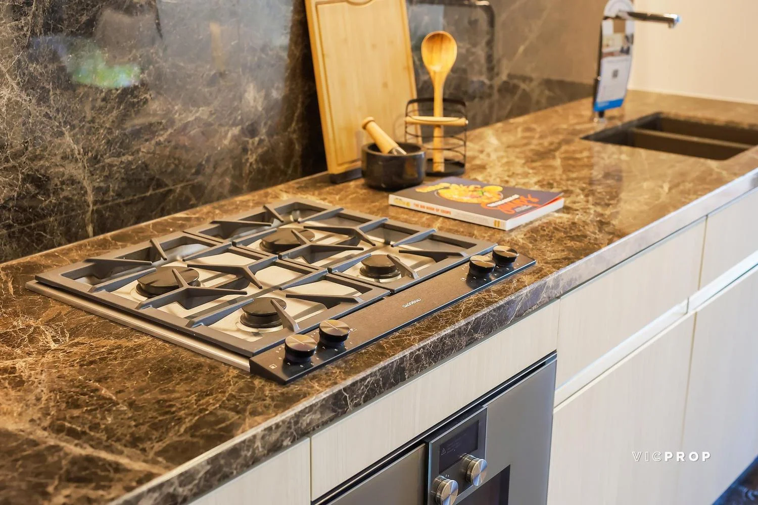 Additional image 4 of 510/20 Queens Road, Melbourne VIC 3004