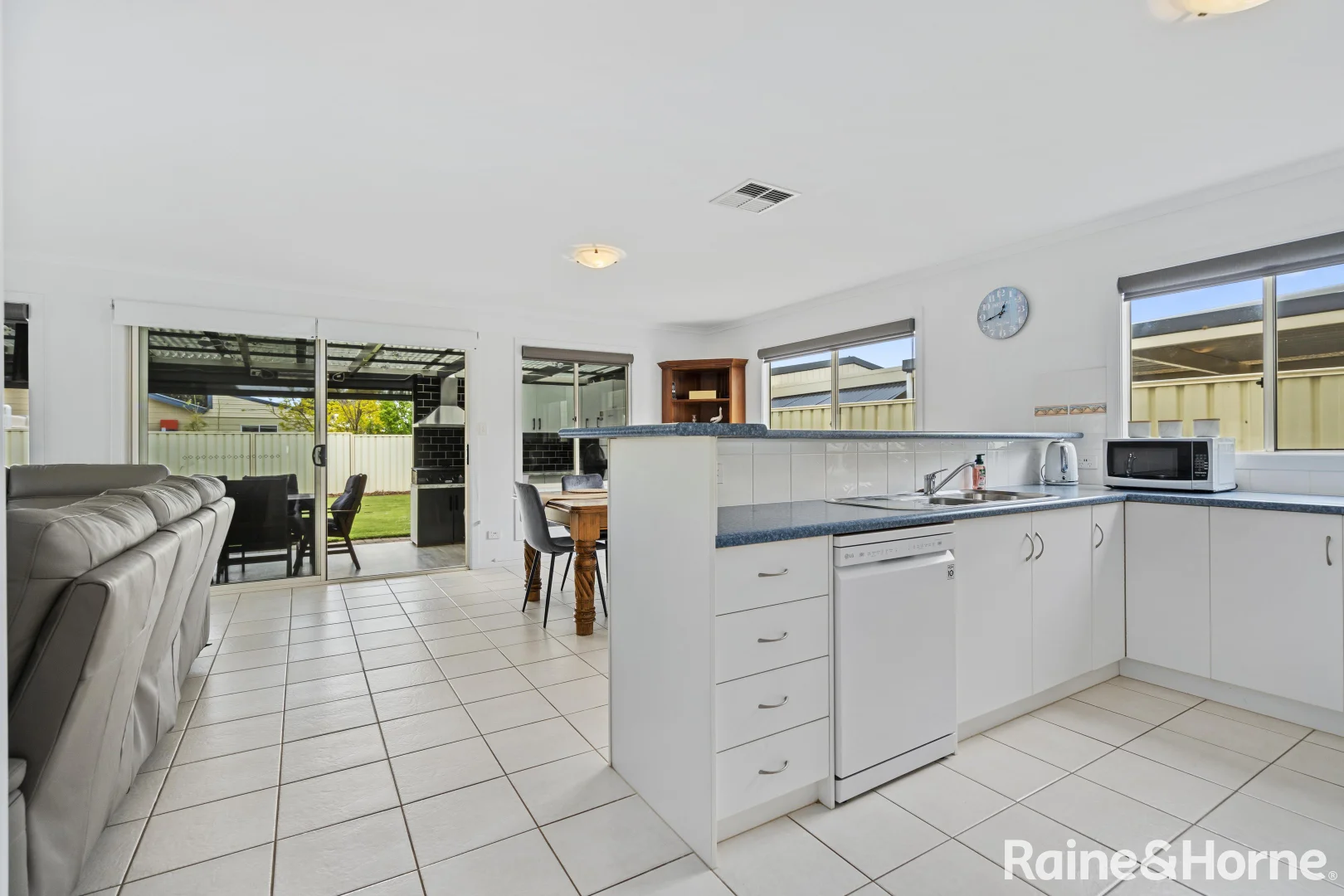 Additional image 10 of 19 Lake Road, Milang SA 5256