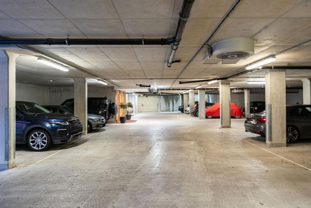 Additional image 13 of 2 bed flat to rentBrockenhurst Road, Ascot SL5