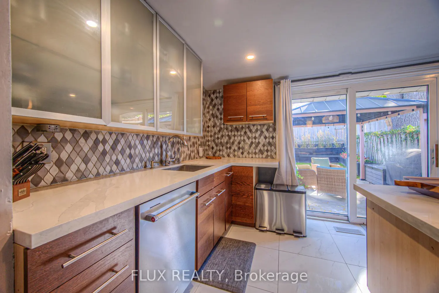 Additional image 7 of 12 Jones Street