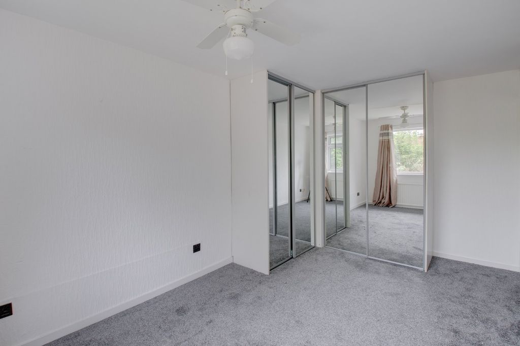 Additional image 7 of 3 bed semi-detached house to rentFulton Close, Bromsgrove, Worcestershire B60