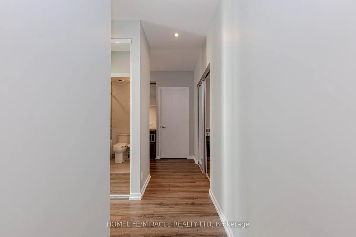 Additional image 7 of 7890 Jane Street 501