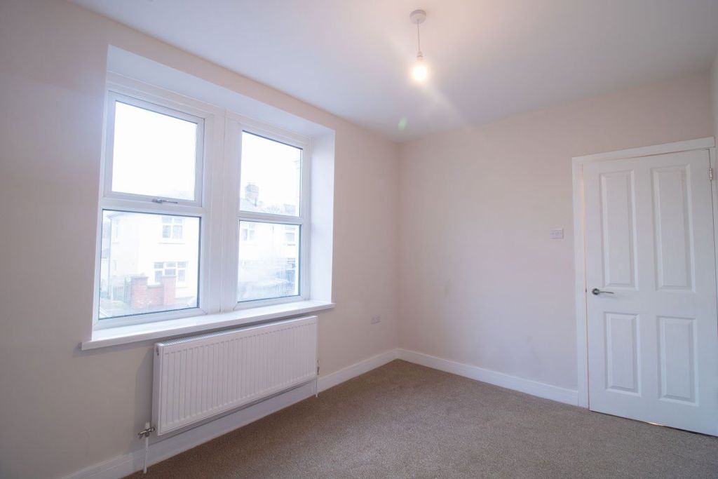 Additional image 5 of 3 bed property to rent22 David Street, Blackwood NP12