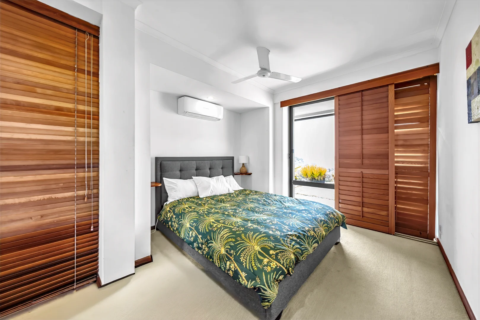 Additional image 18 of 88 Yachtsman Parade, Cannonvale QLD 4802